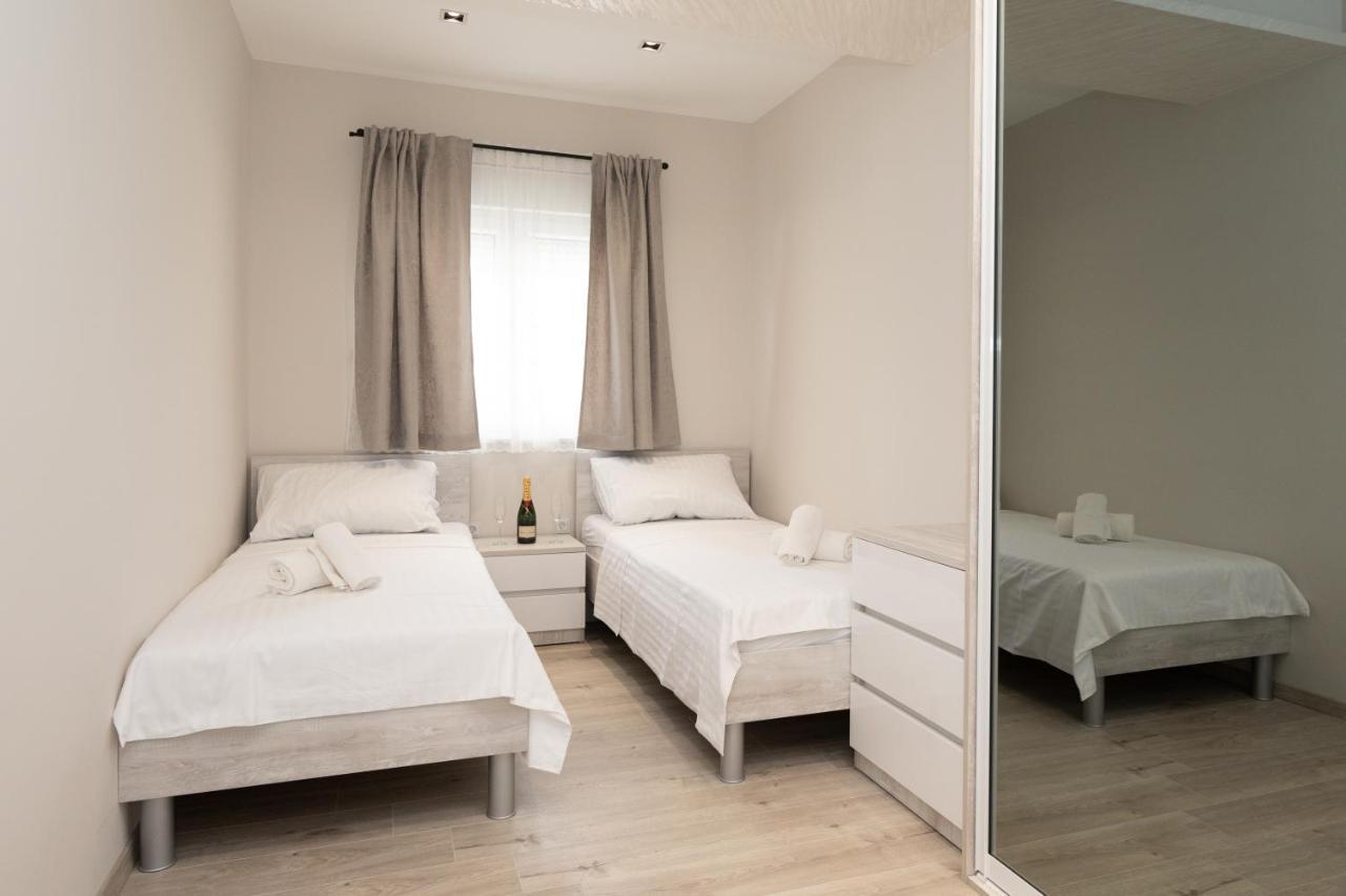 Luxury Apartman Imperio Шибеник Екстер'єр фото